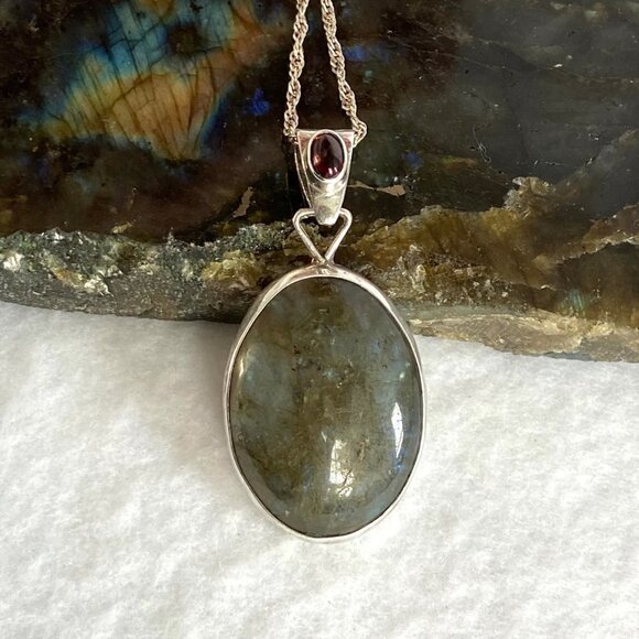 Sterling Silver 925 Bezel Set Oval Labradorite Garnet Pendant Necklace 20" Chain - Picture 3 of 16